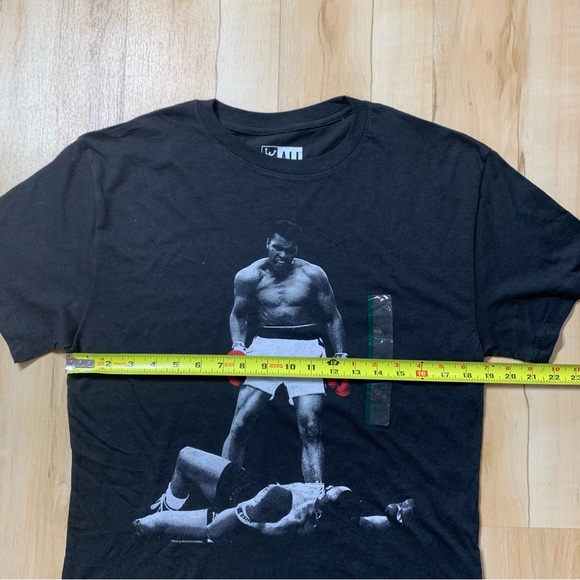 Muhammad Ali Boxing Black Short Sleeve Crew Neck Men's T-Shirt Size M - Picture 3 of 5